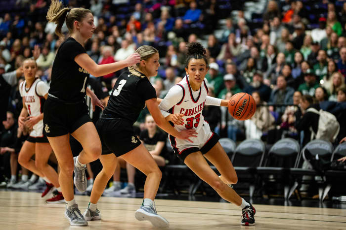 Clackamas Jesuit 6A Oregon girls basketball quarterfinal 2024 Naji Saker-8